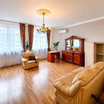 Євгена Коновальця вул. (Щорса), 32-А