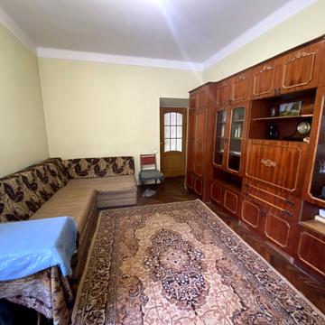 Івана Богуна вул., 13