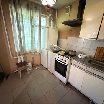 Небесної Сотні просп. (Маршала Жукова), 53