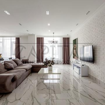 Саперне Поле вул., 3