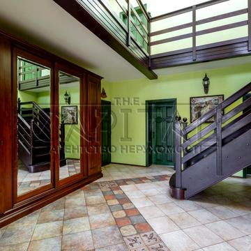 Костянтинівська вул., 10