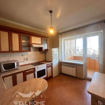 Незалежності бульв. (50 років Жовтня), 17