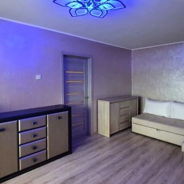 Вадима Жукова вул. (Бєляєва), 18