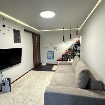 Південноукраїнська вул., 4