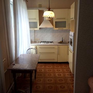 Вишгородська вул., 24