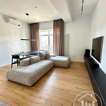 Пасічна вул., 98