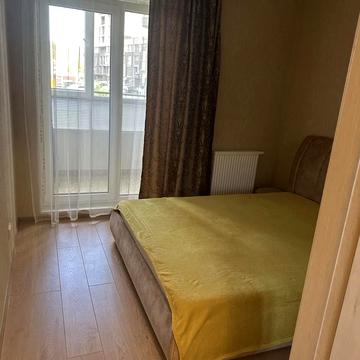 Пасічна вул., 181