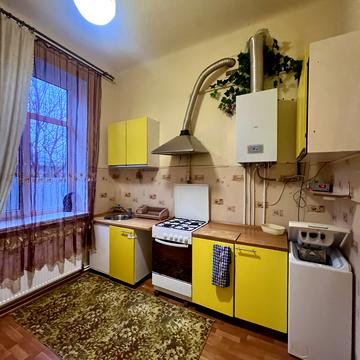 Володимира Антоновича вул. (), 10