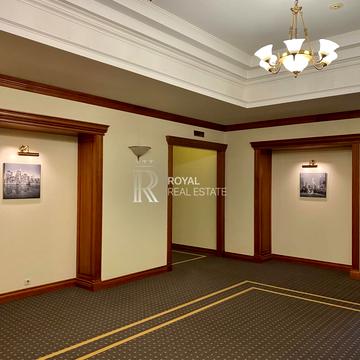 Новокостянтинівська вул., 13