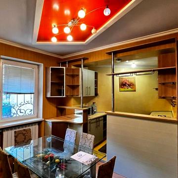 Турецька вул., 15