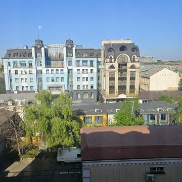 Костянтинівська вул., 10