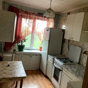 Севастопольська вул., 2