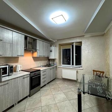 Національної Гвардії вул., 14ж