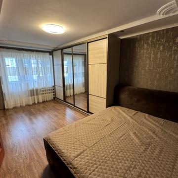 Кулика і Гудачека вул. (Макарова), 46