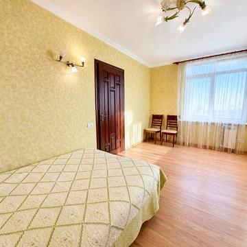 Львівська вул., 22