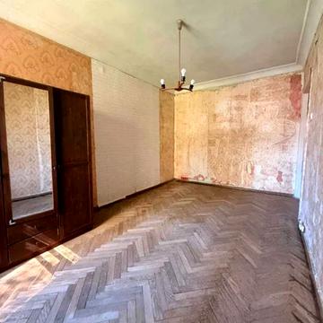 Кловський узвіз, 4