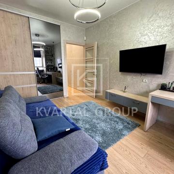 Університетська вул., 1п