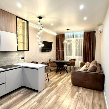 Вишгородська вул., 45