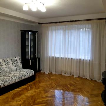 Русанівська набережна вул., 4