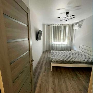 Університетська вул., 3/2