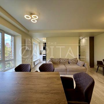 Лесі Українки бульв., 9