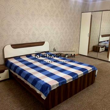 Оноре де Бальзака вул., 6