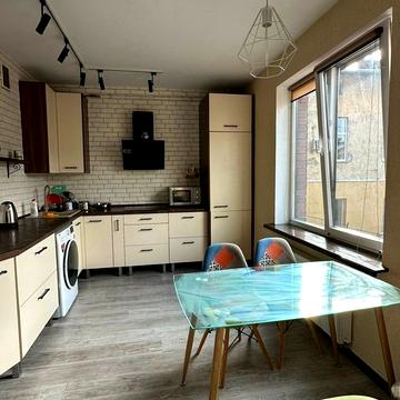 Пантелеймона Куліша вул., 47а