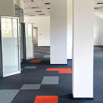 Миколи Амосова вул., 12