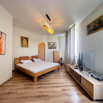 Кубанської України вул. (Маршала Жукова), 31-А