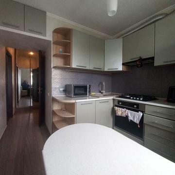 Золота вул. (), 22а