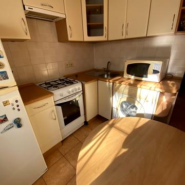 Сегедська вул., 8в