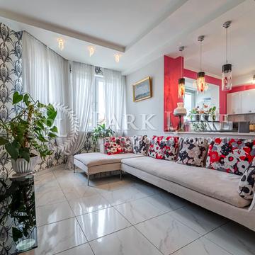 Любомира Гузара просп. (Космонавта Комарова), 26