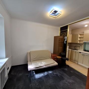 Будівельників пров., 3