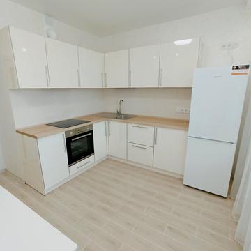 Варненська вул., 29