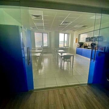 Нижній Вал вул., 51