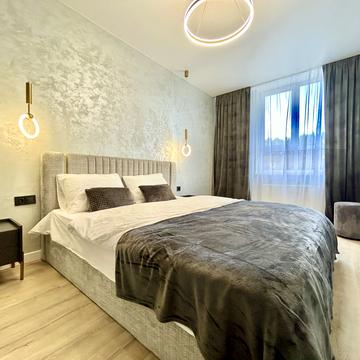 Університетська вул., 3/15