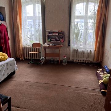 Ніжинська вул., 18