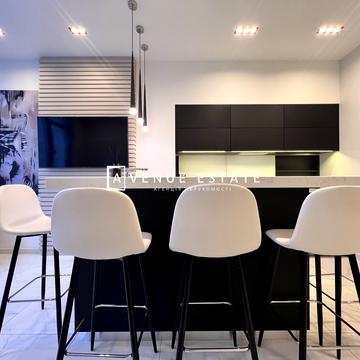 Деміївська вул., 33