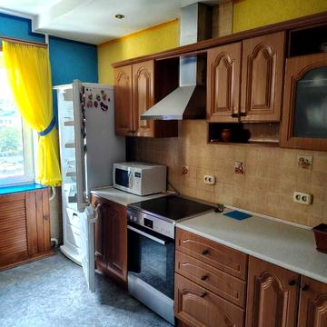 Урлівська вул., 9