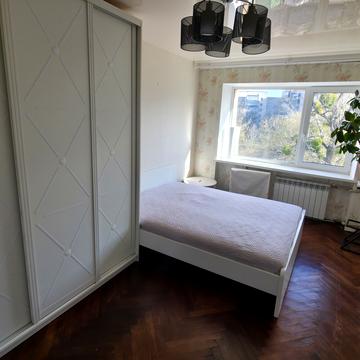 Митрофана Довнар-Запольського вул., 4-А