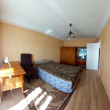 Празька вул., 3