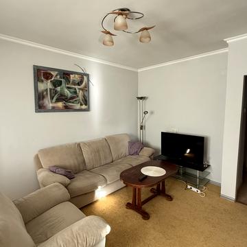 Вячеслава Чорновола вул., 33