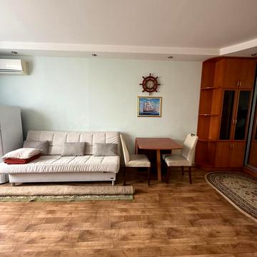 Вячеслава Чорновола вул., 20