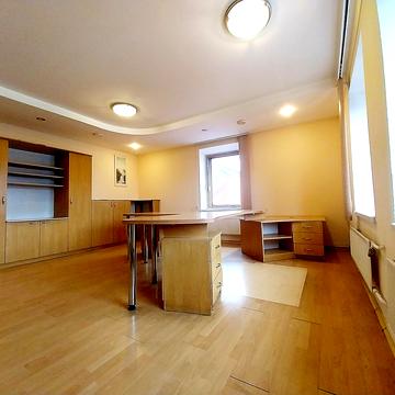 Ріпкинська вул., 4