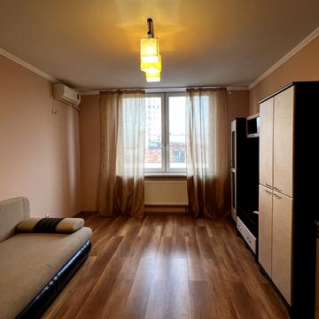 Валерія Лобановського просп., 150-Д