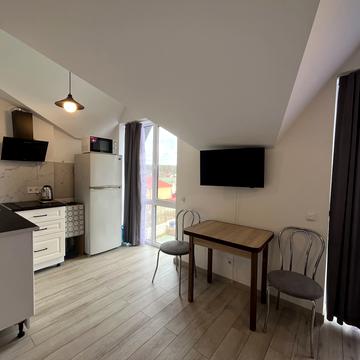 Лісорубна вул., 4