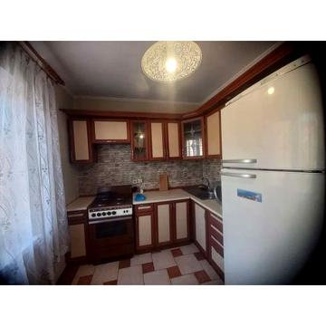 Червоної Калини просп. (Володимира Маяковського), 40