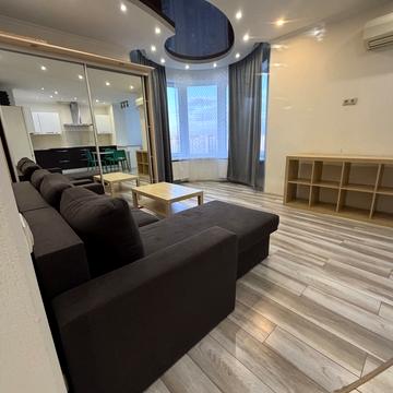 Дніпровська набережна вул., 26-А