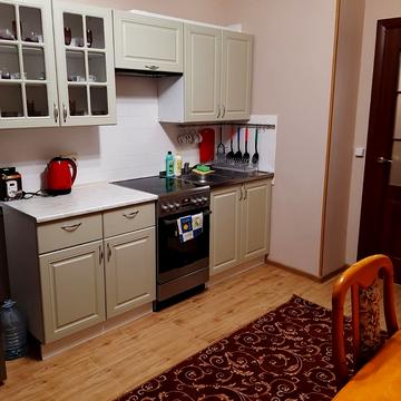 Бориса Гмирі вул., 14