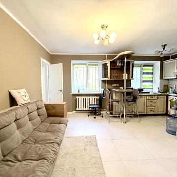 Симона Петлюри вул. (), 41